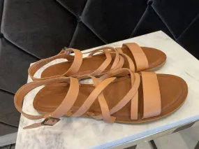 (10M) Strappy Sandals